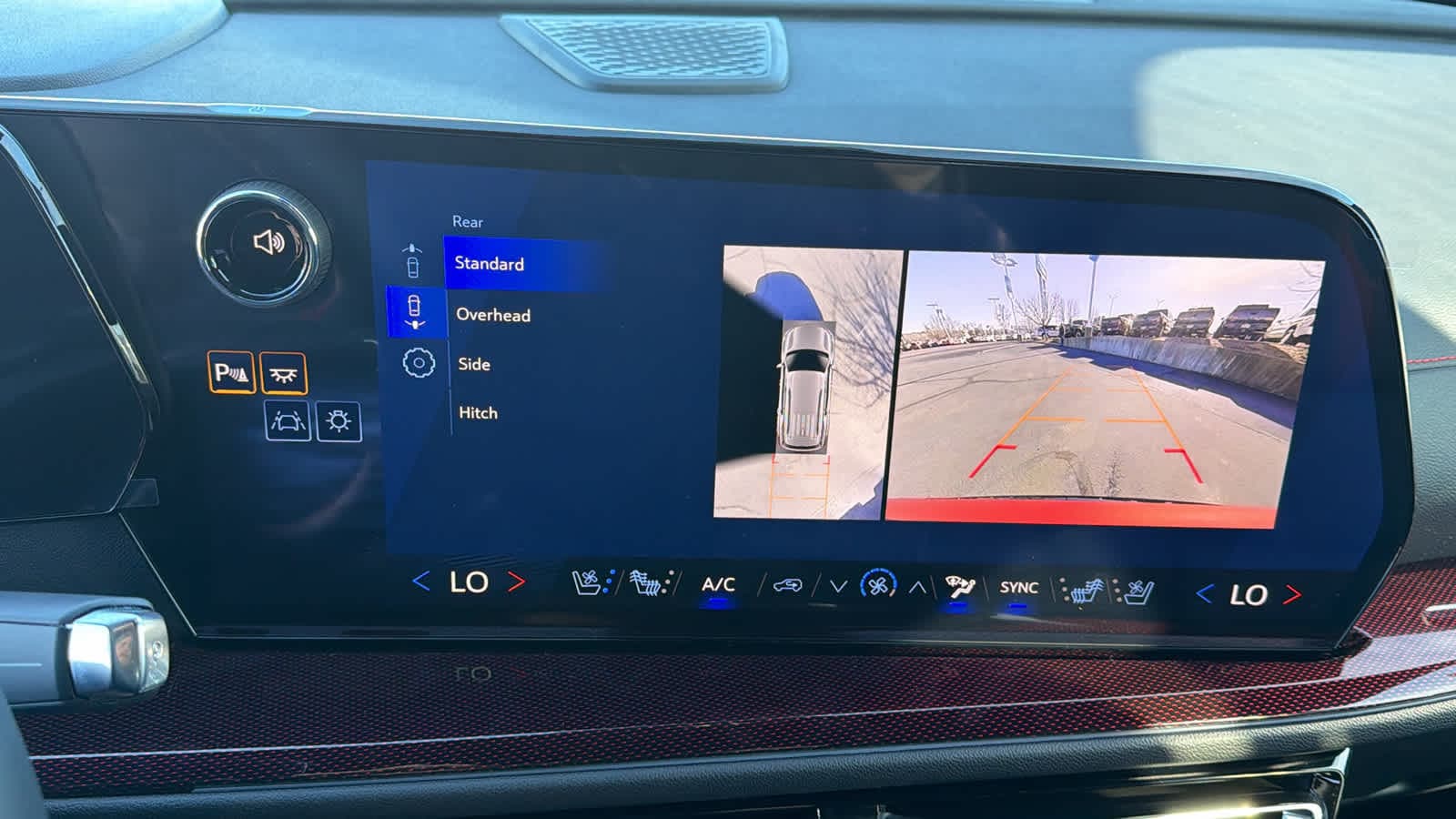 Thumbnail: 2026 Chevrolet Traverse - 16