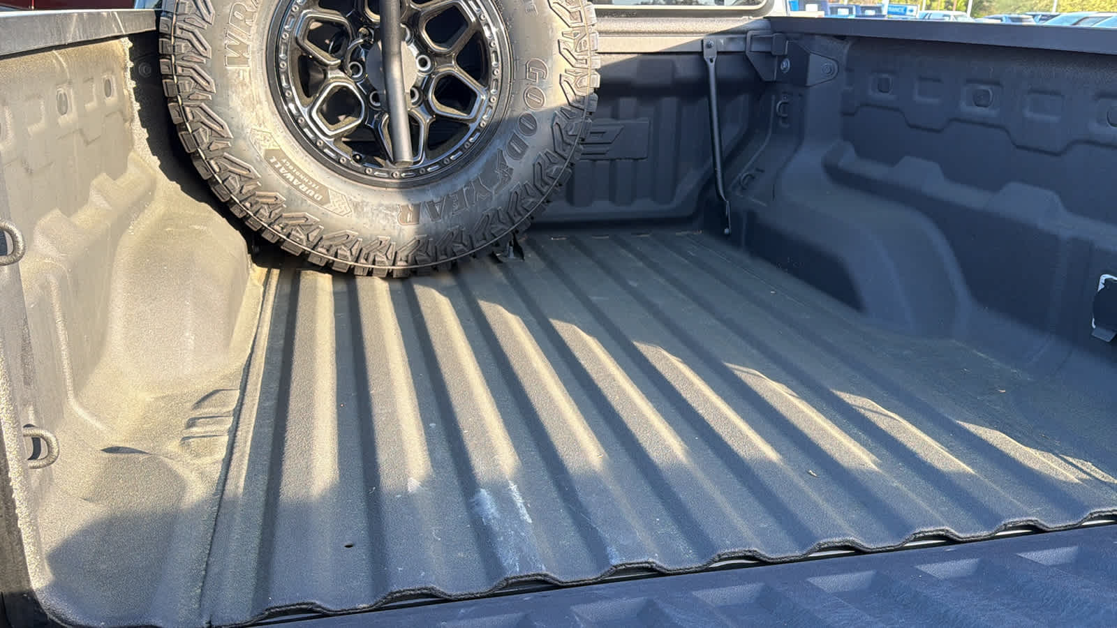 Thumbnail: 2024 Chevrolet Colorado - 27