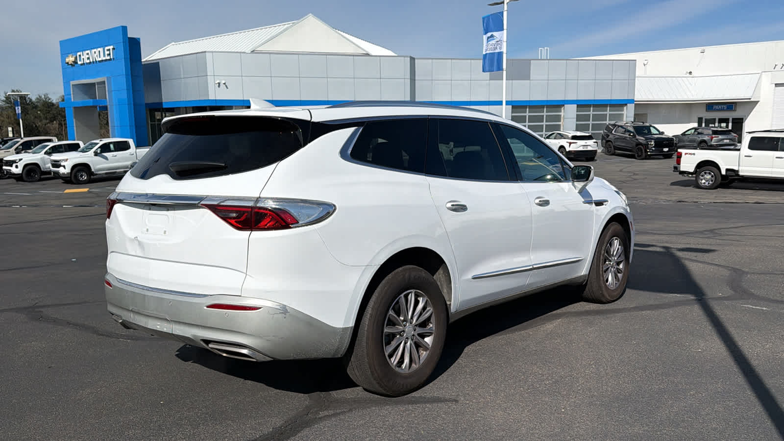 Thumbnail: 2022 Buick Enclave - 5