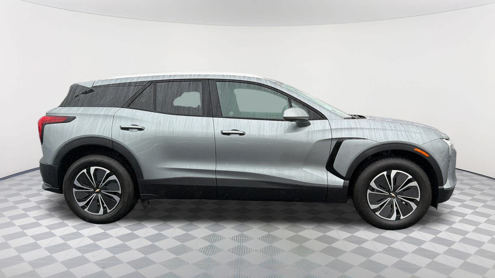 2026 Chevrolet Blazer EV photo 4