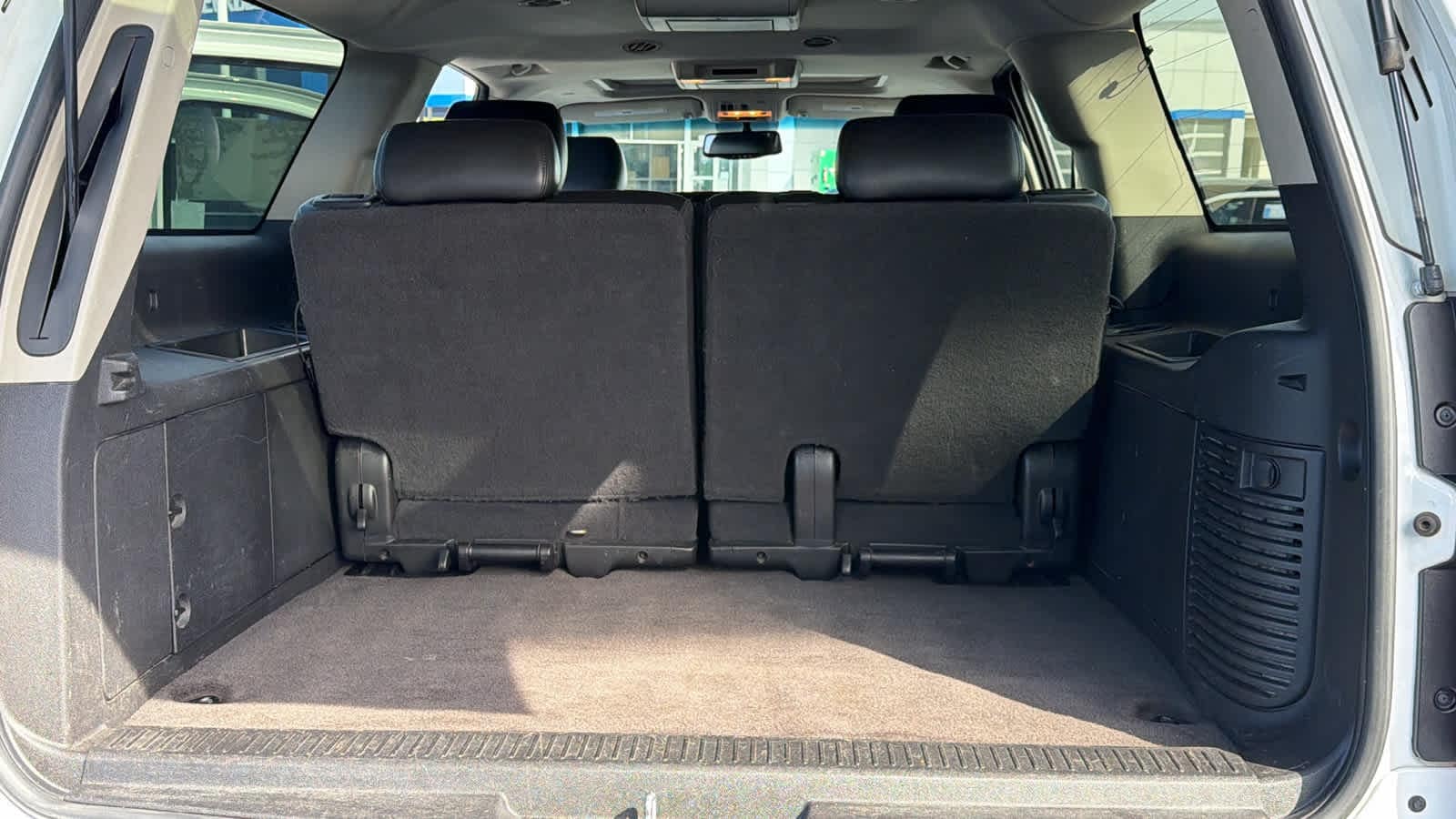 Thumbnail: 2014 Chevrolet Suburban - 27