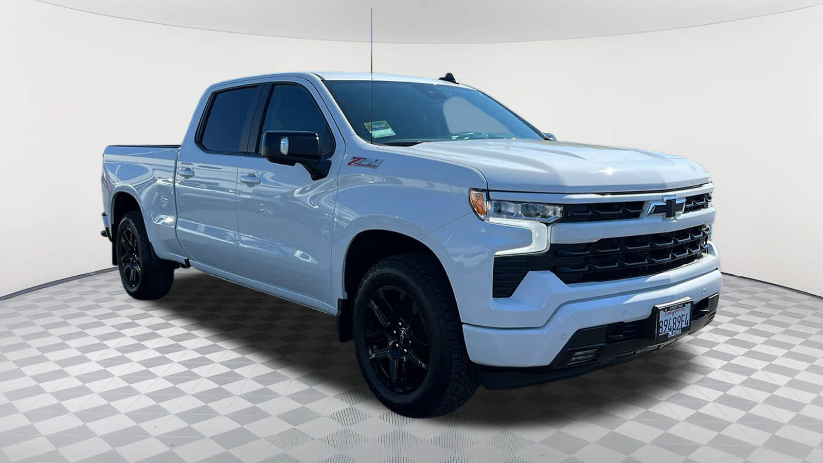 2025 Chevrolet Silverado 1500 RST photo 3