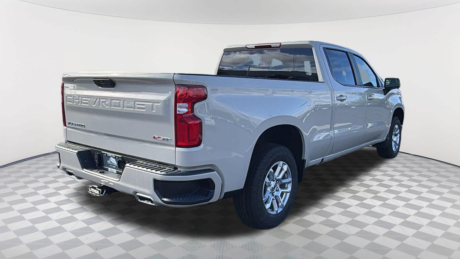 Thumbnail: 2026 Chevrolet Silverado 1500 - 5