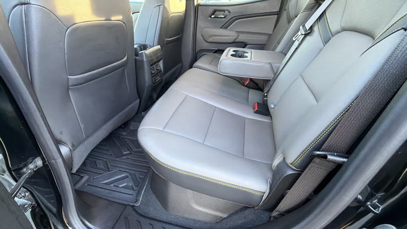 Thumbnail: 2024 Chevrolet Colorado - 24