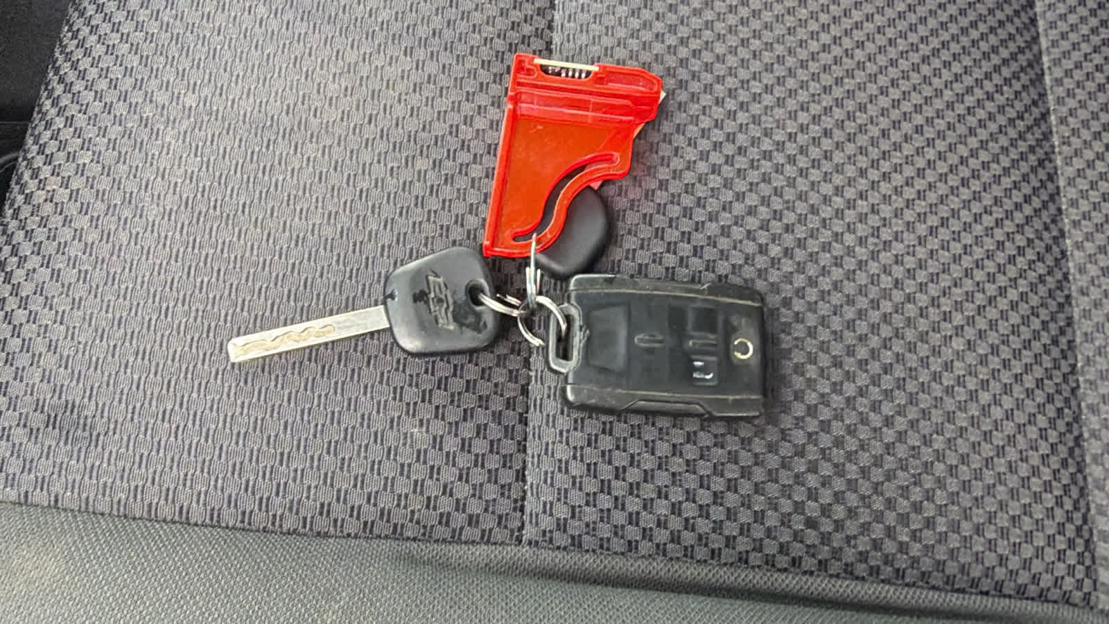 Thumbnail: 2018 Chevrolet Silverado 1500 - 17