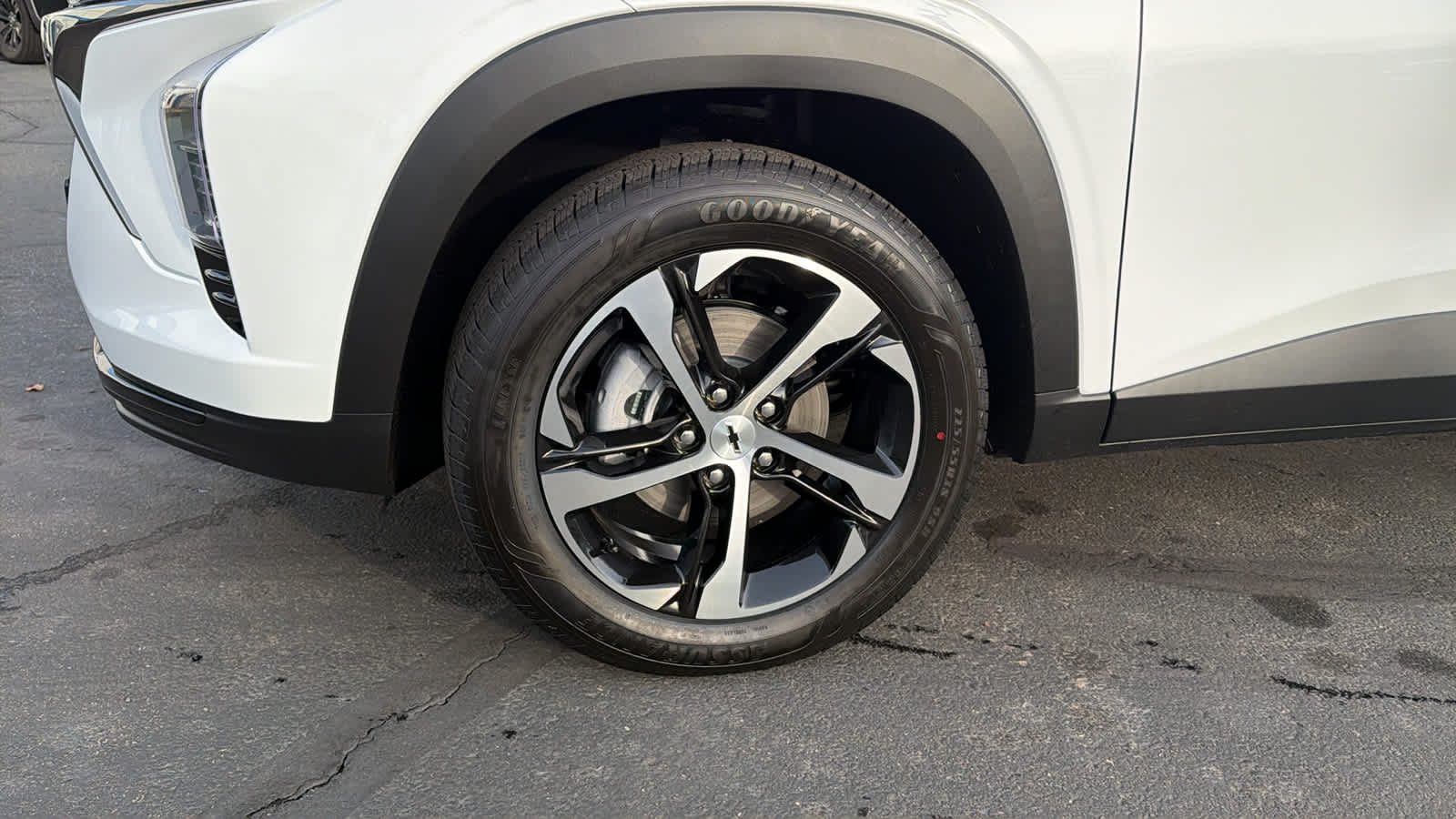 Thumbnail: 2026 Chevrolet Trax - 9