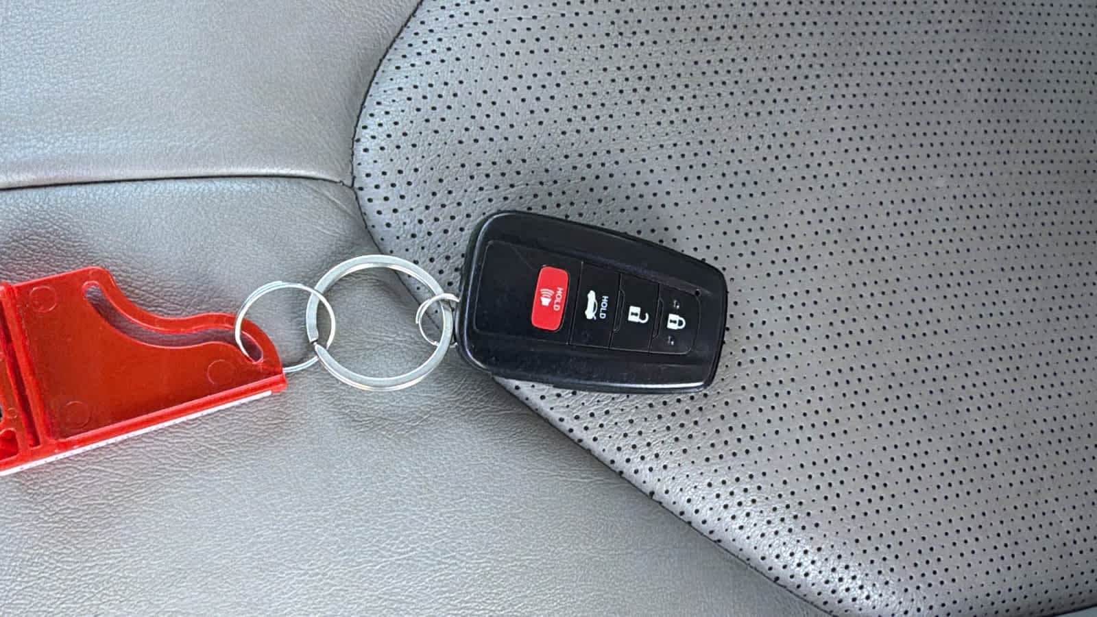 Thumbnail: 2022 Toyota Camry - 20