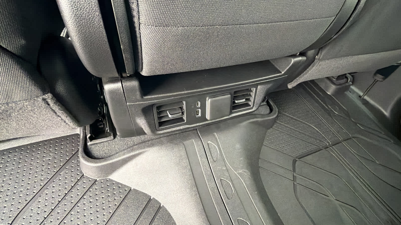 Thumbnail: 2026 Chevrolet Silverado 1500 - 25