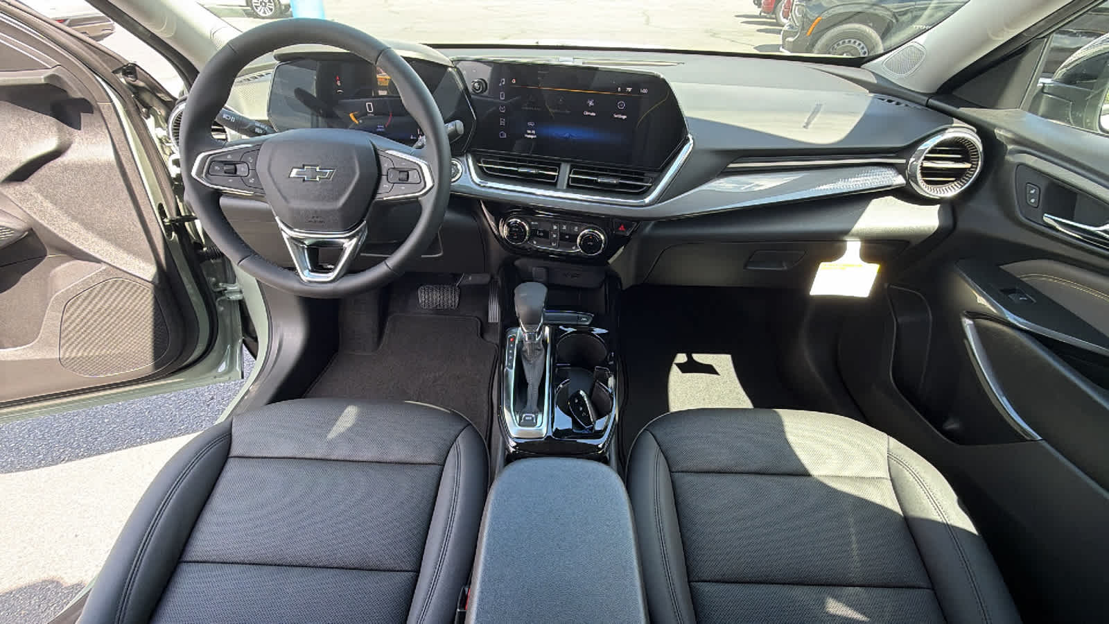 Thumbnail: 2026 Chevrolet Trax - 26