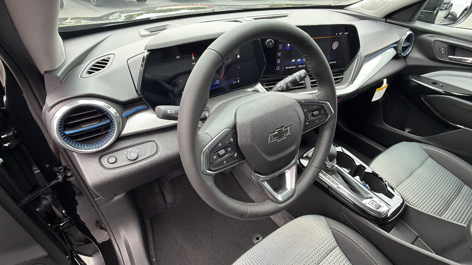Thumbnail: 2026 Chevrolet Trax - 10