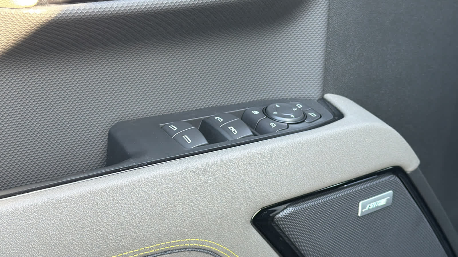 Thumbnail: 2026 Chevrolet Silverado 1500 - 22