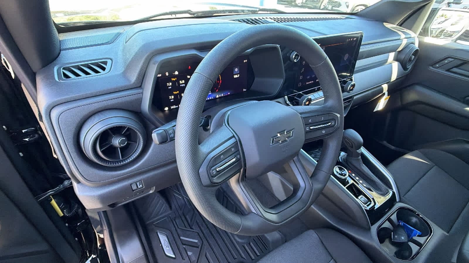 2026 Chevrolet Colorado Trail Boss - Photo 10