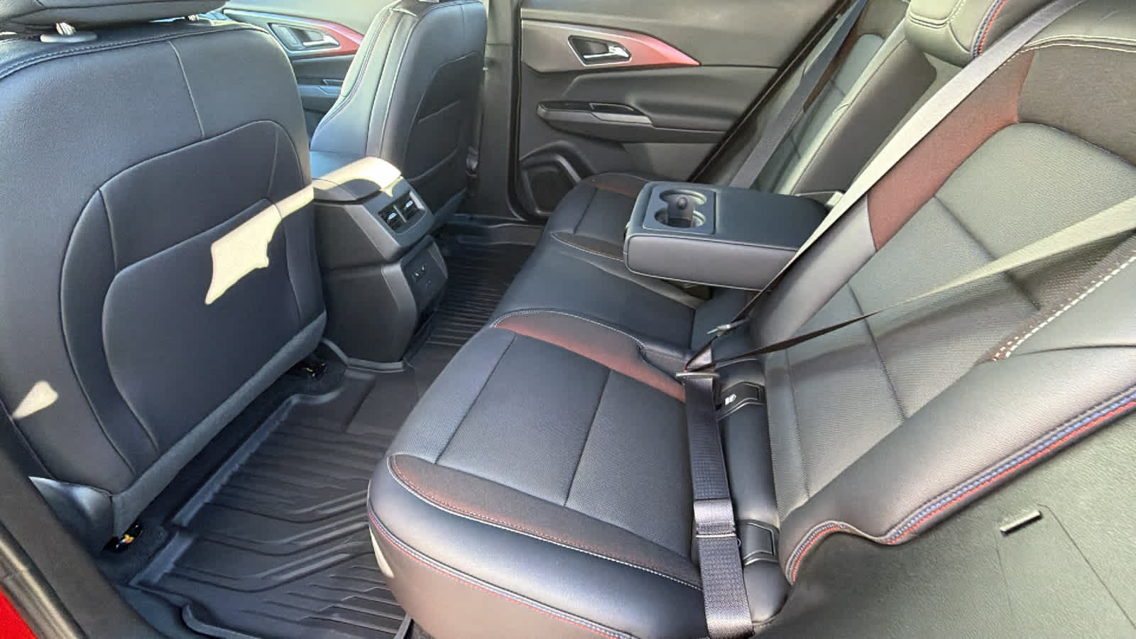 Thumbnail: 2026 Chevrolet Equinox - 24