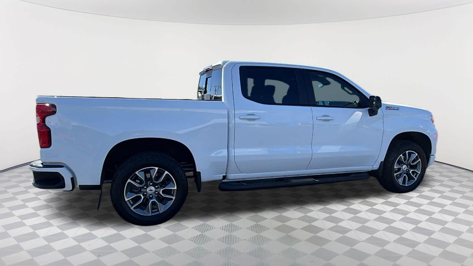 Thumbnail: 2026 Chevrolet Silverado 1500 - 4