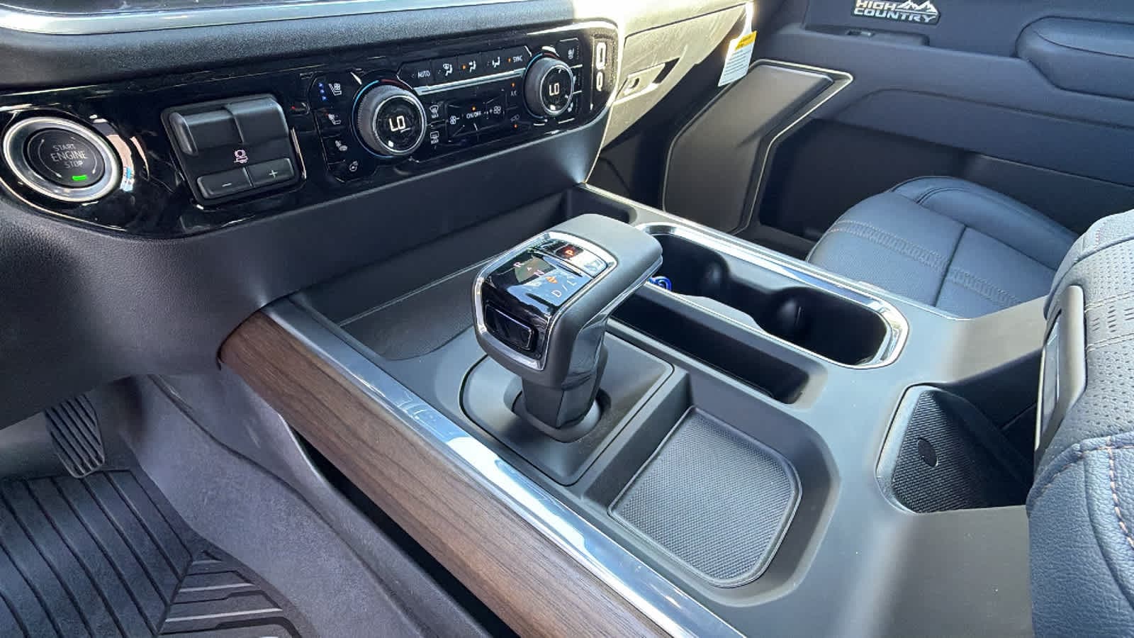 Thumbnail: 2026 Chevrolet Silverado 1500 - 13