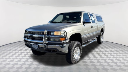 2000 Chevrolet Silverado 1500 LS Truck