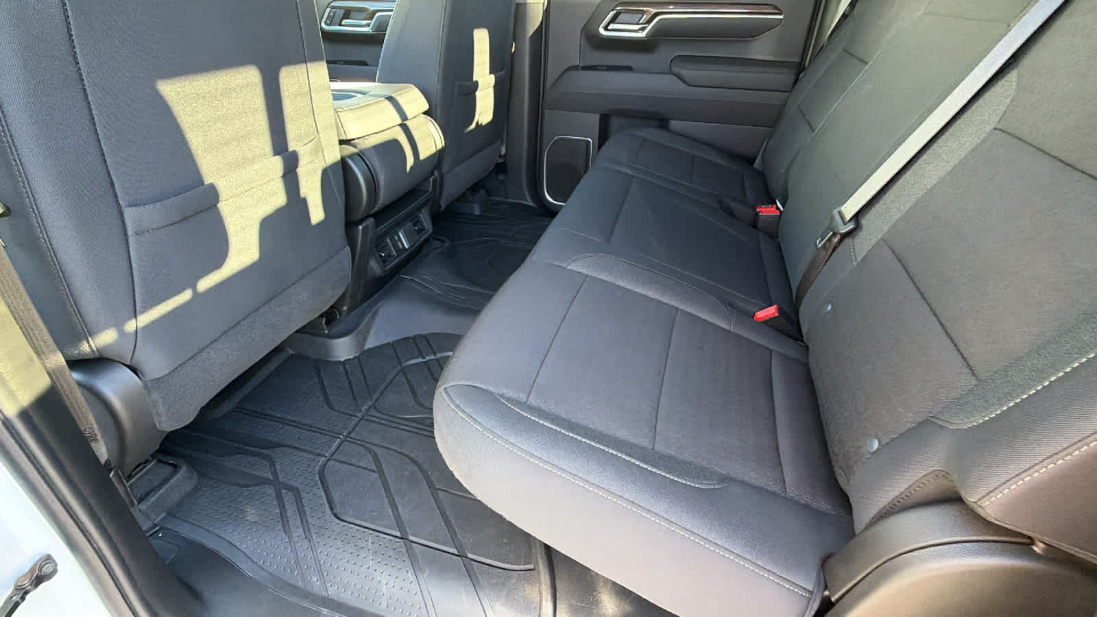 Thumbnail: 2025 Chevrolet Silverado 1500 - 24