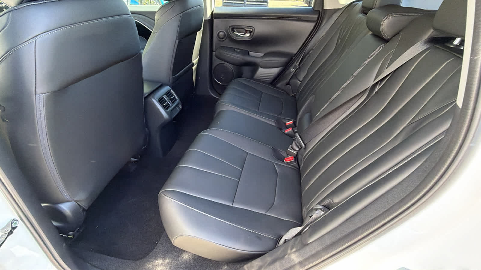 Thumbnail: 2025 Acura ADX - 17