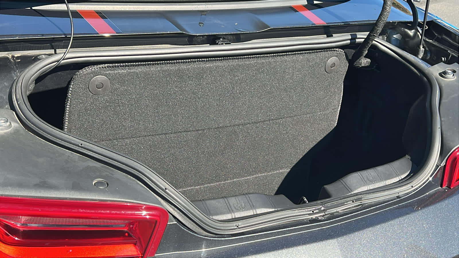 2017 Chevrolet Camaro 2SS - Photo 25