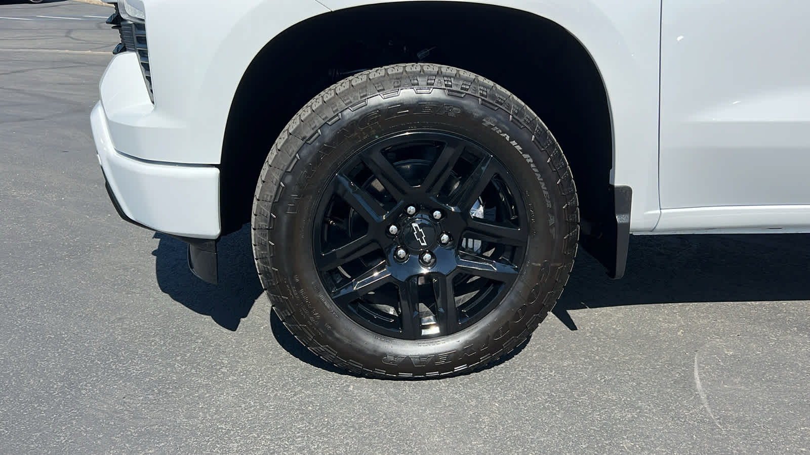 Thumbnail: 2025 Chevrolet Silverado 1500 - 9