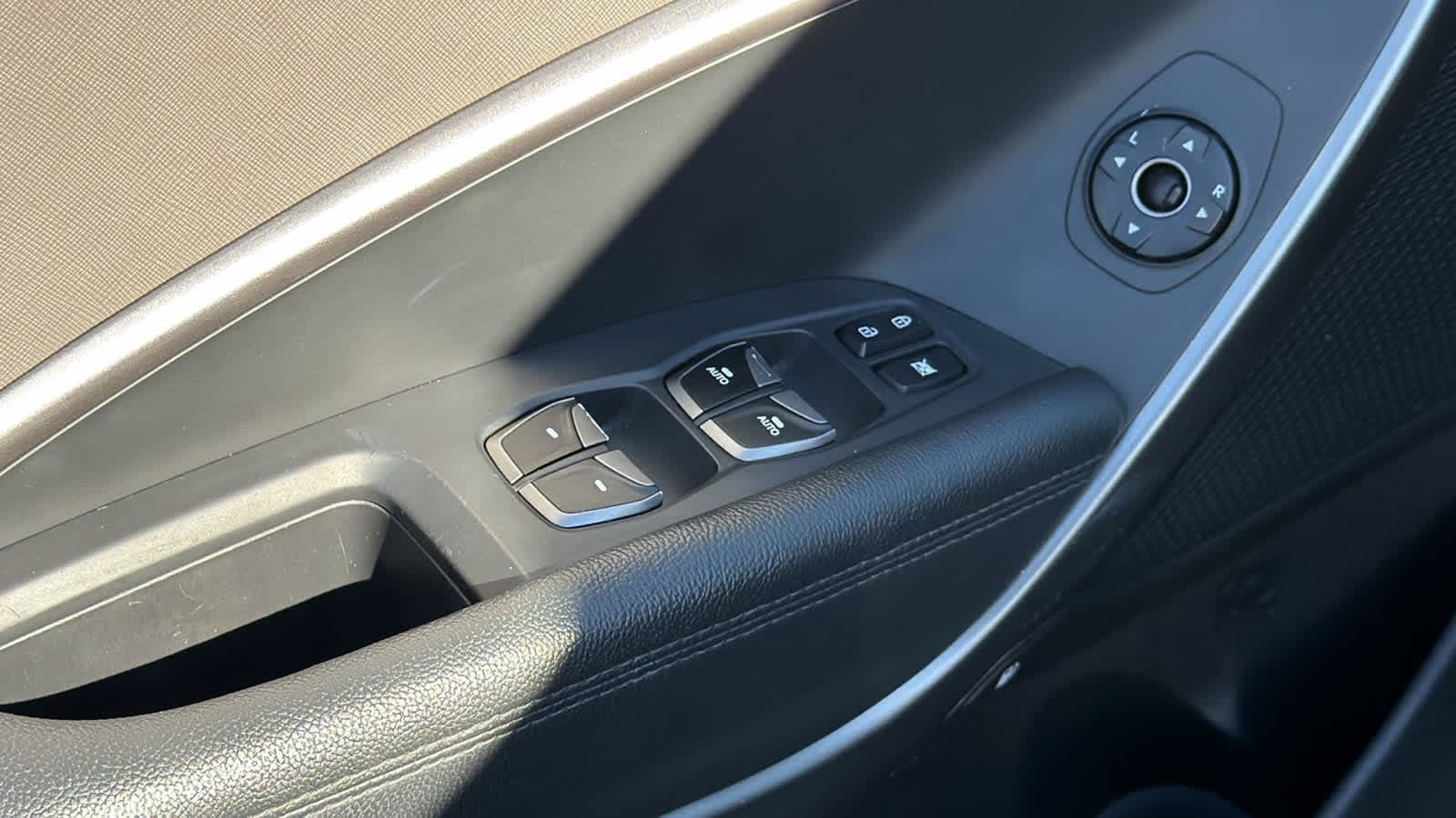 Thumbnail: 2017 Hyundai Santa Fe - 22