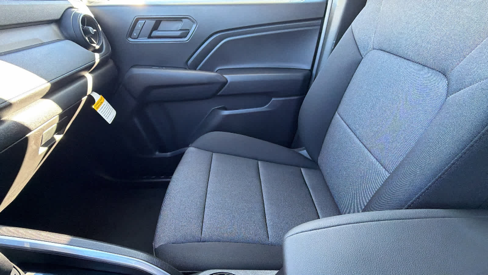 Thumbnail: 2026 Chevrolet Colorado - 12