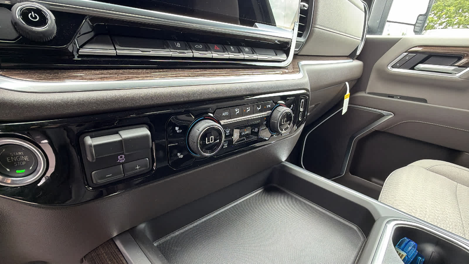 Thumbnail: 2026 Chevrolet Silverado 2500 - 14