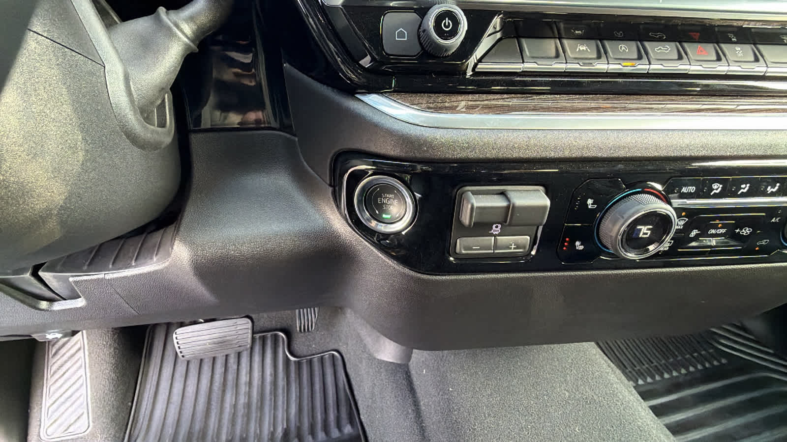 Thumbnail: 2026 Chevrolet Silverado 1500 - 17