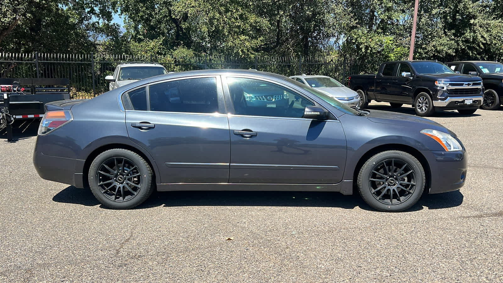 Thumbnail: 2011 Nissan Altima - 4