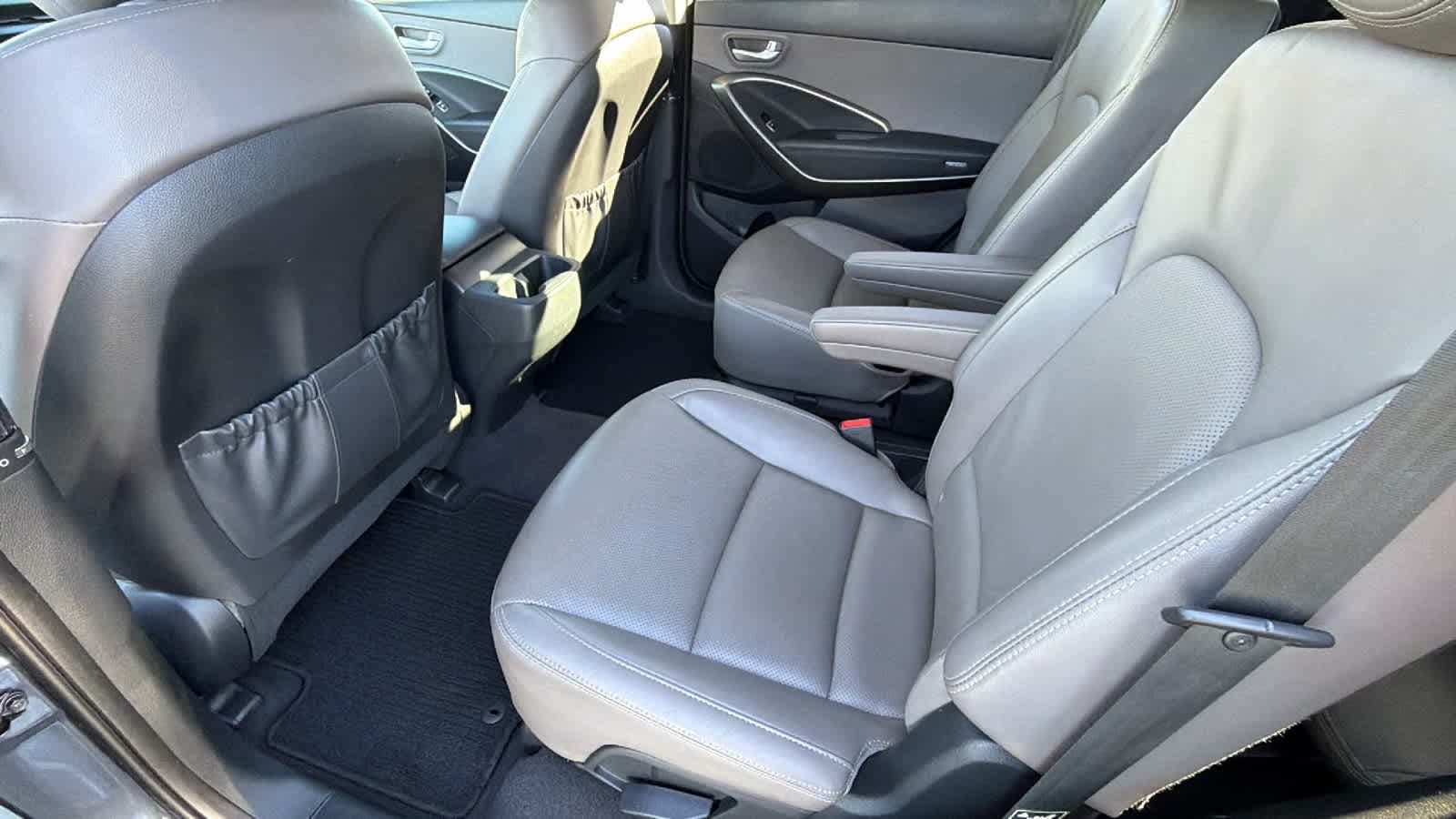 Thumbnail: 2017 Hyundai Santa Fe - 24