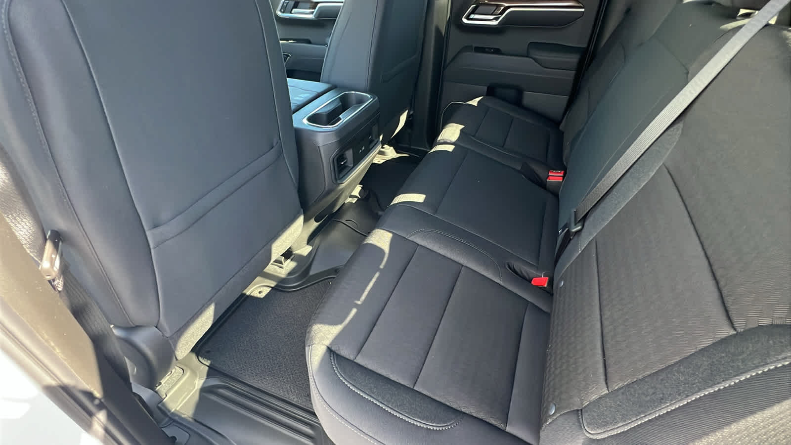 Thumbnail: 2025 Chevrolet Silverado 1500 - 24