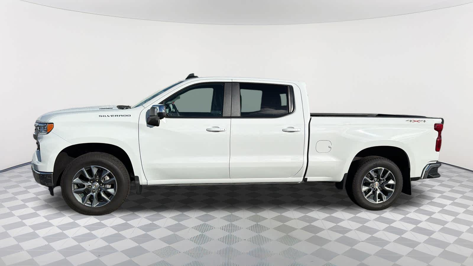 Thumbnail: 2025 Chevrolet Silverado 1500 - 8