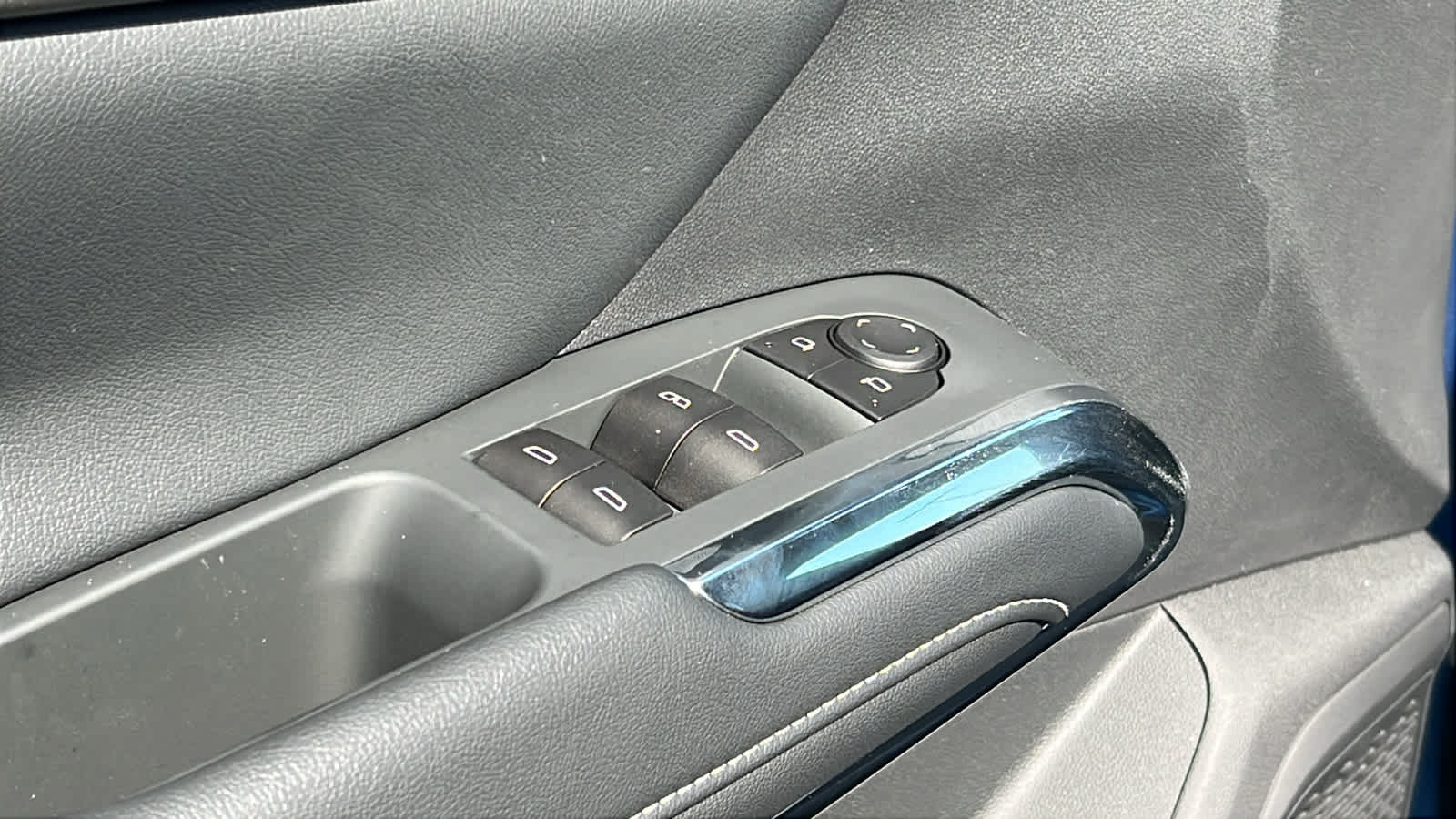 2025 Chevrolet Traverse LT 22