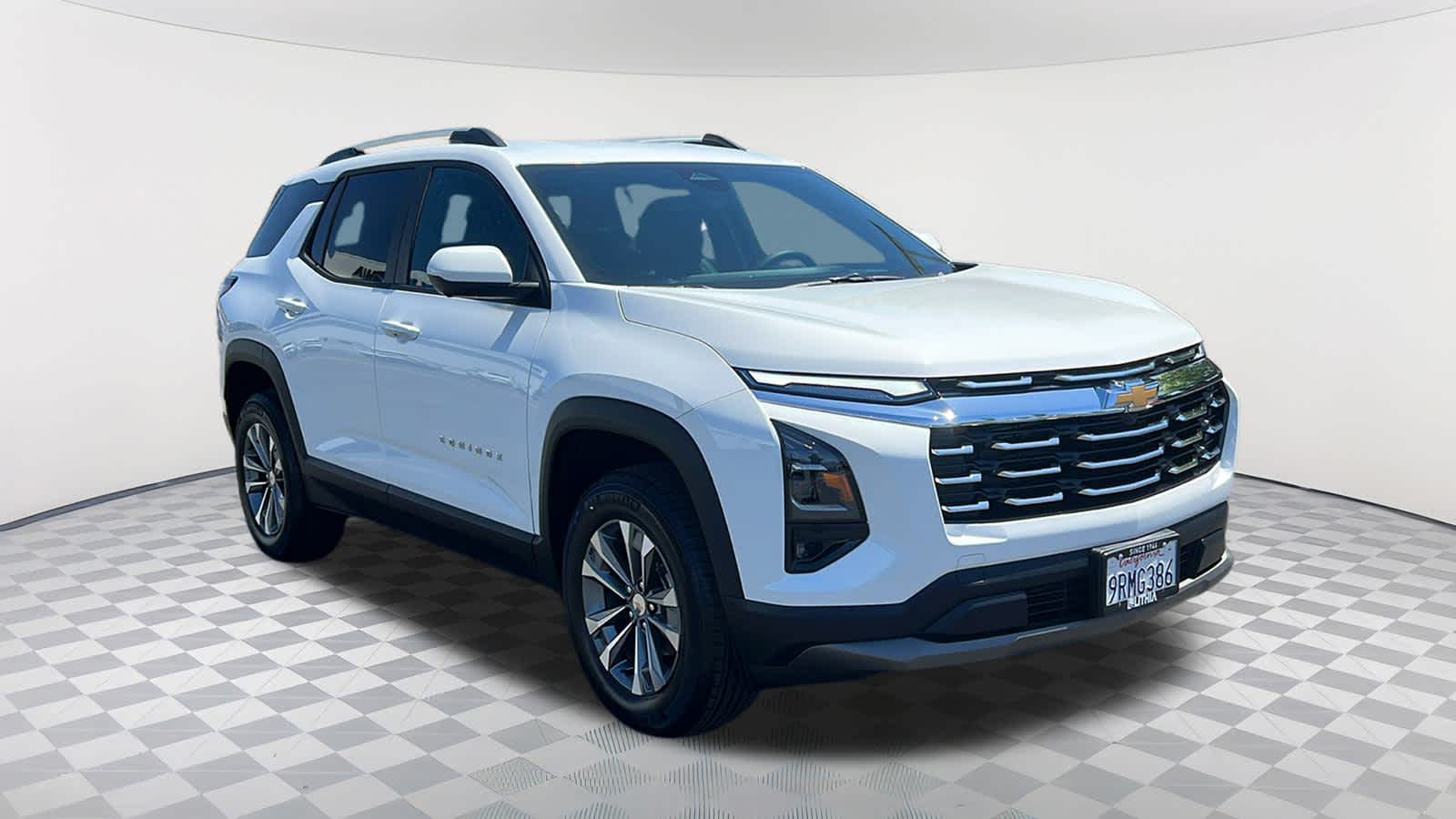 Thumbnail: 2025 Chevrolet Equinox - 3