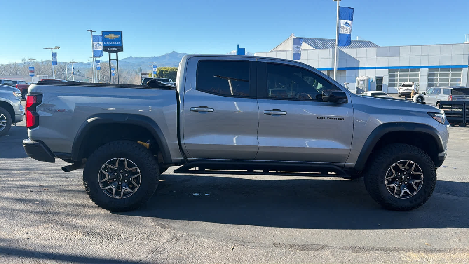 Thumbnail: 2024 Chevrolet Colorado - 4