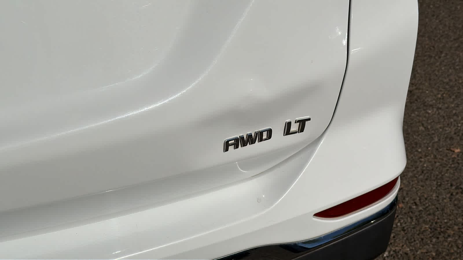 Thumbnail: 2019 Chevrolet Equinox - 19