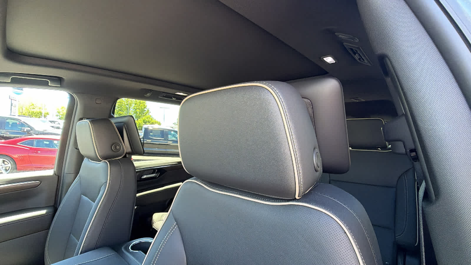 2026 Chevrolet Tahoe Premier - Photo 11