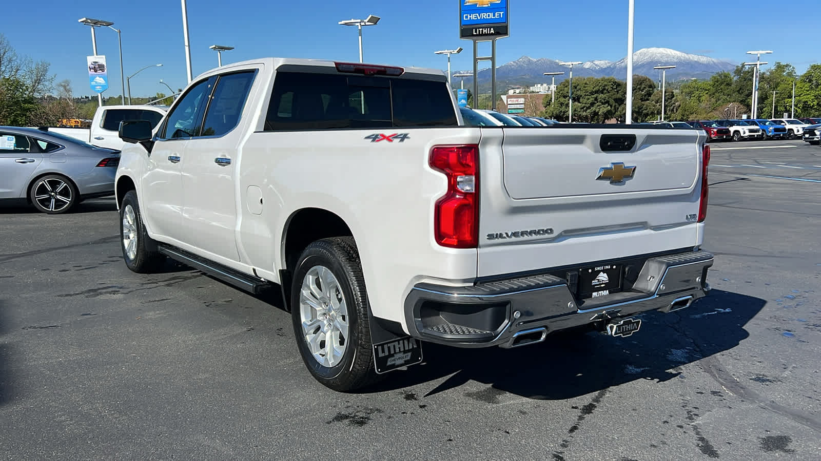 Thumbnail: 2024 Chevrolet Silverado 1500 - 7