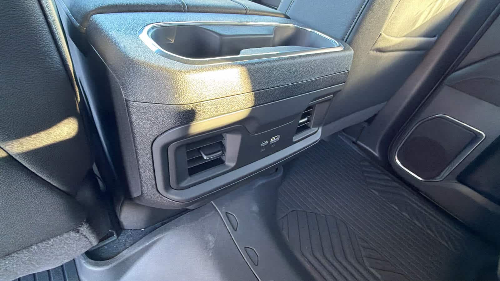 Thumbnail: 2026 Chevrolet Silverado 1500 - 25