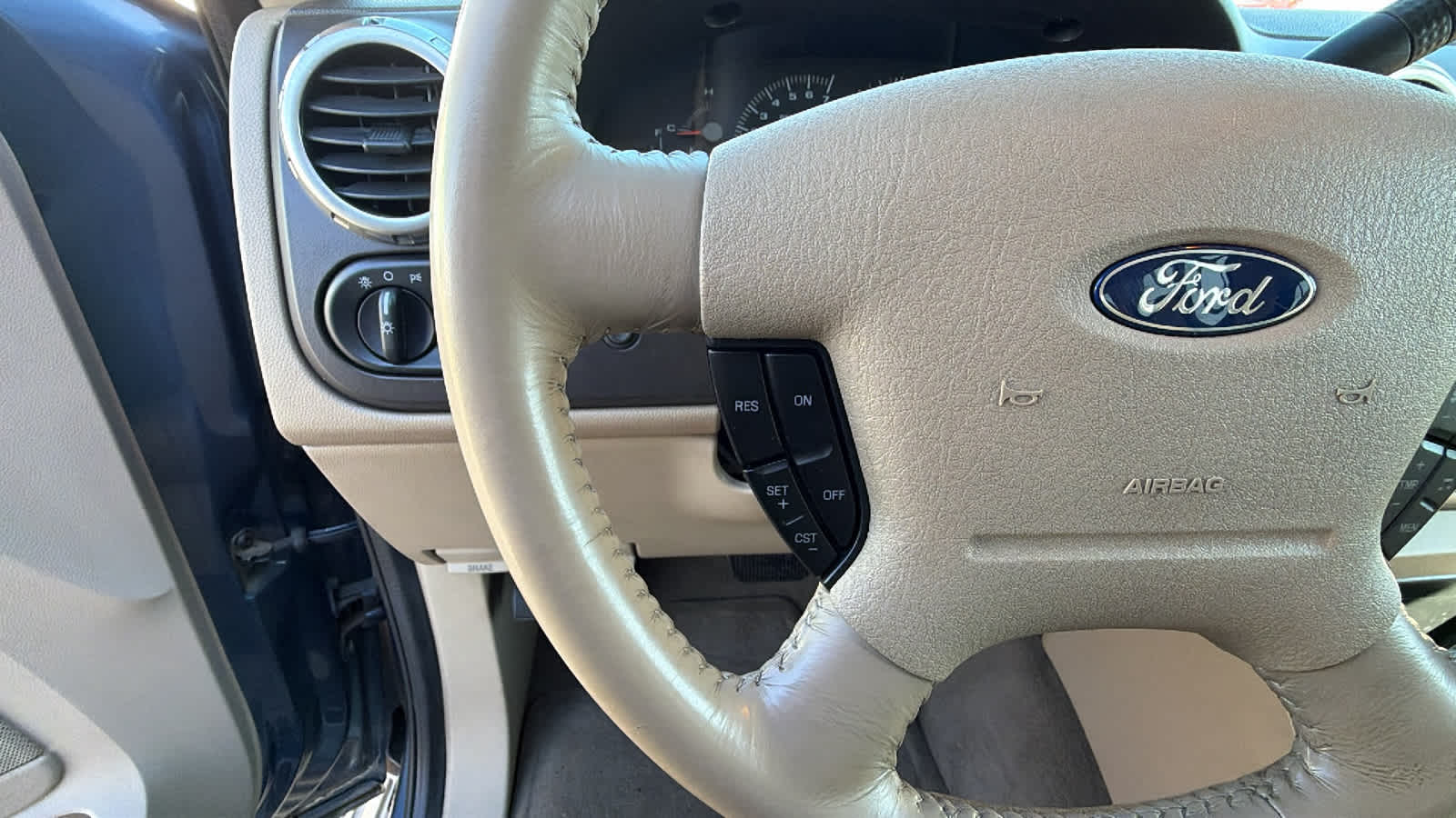 Thumbnail: 2003 Ford Expedition - 19