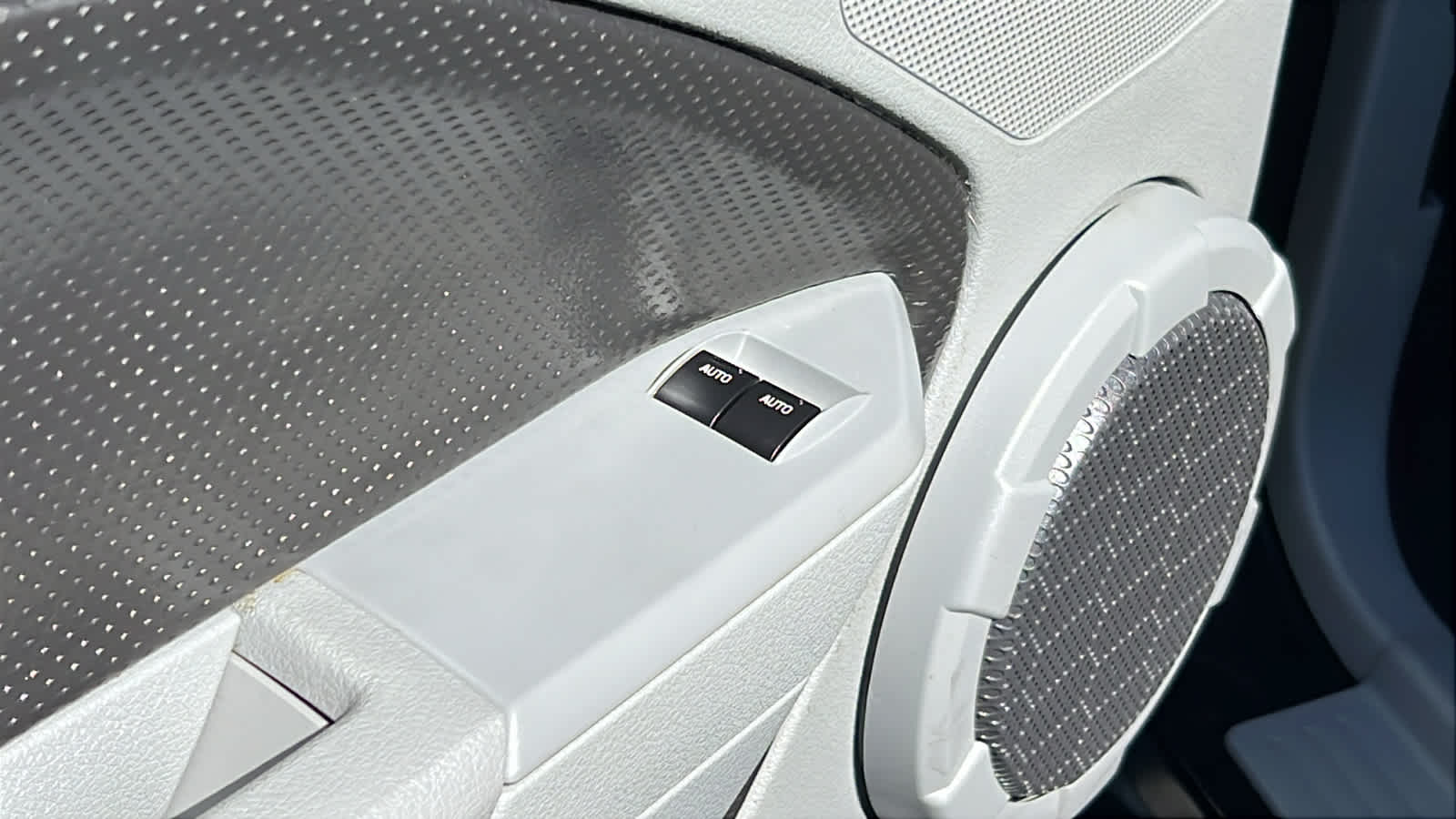 Thumbnail: 2007 Ford Mustang - 22