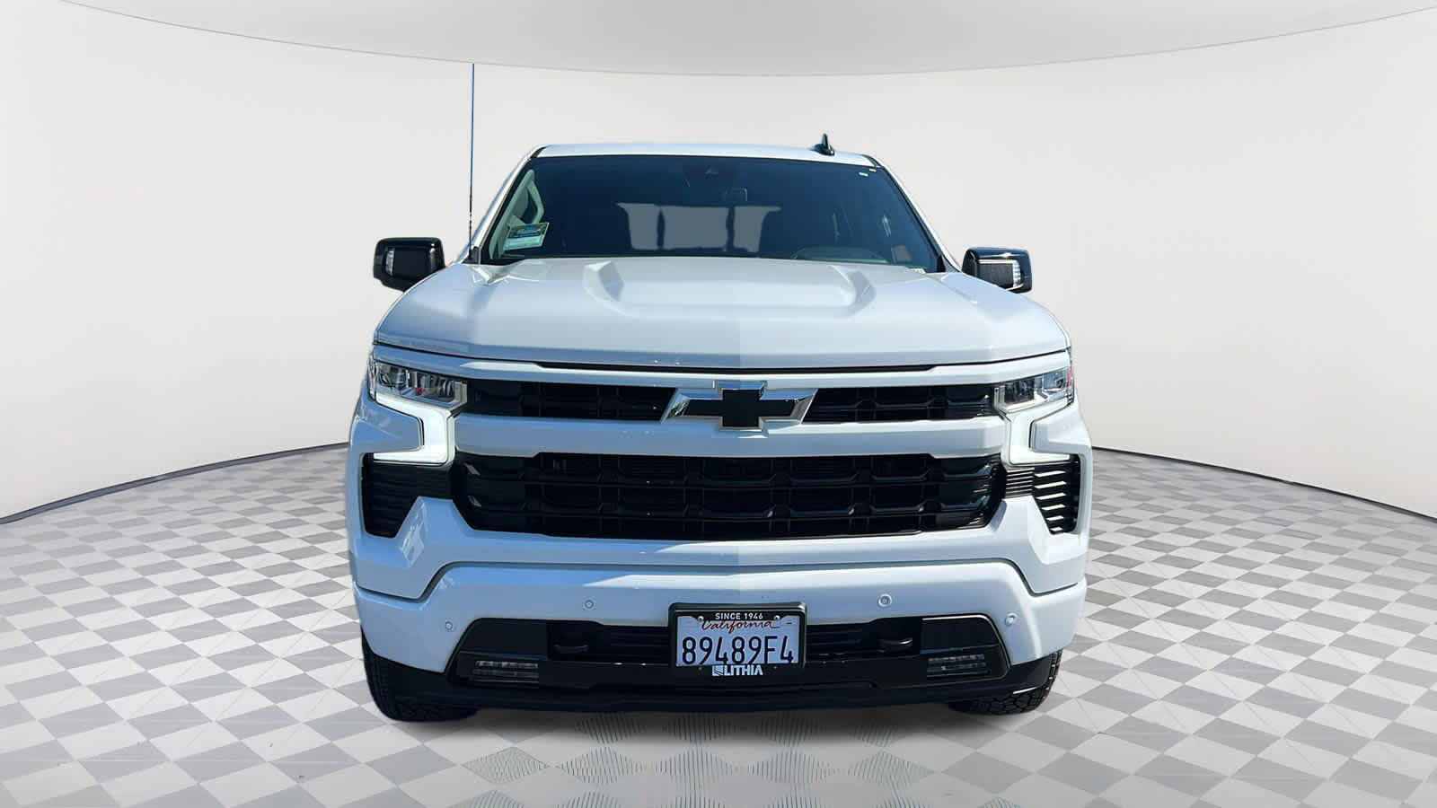 2025 Chevrolet Silverado 1500 RST photo 2