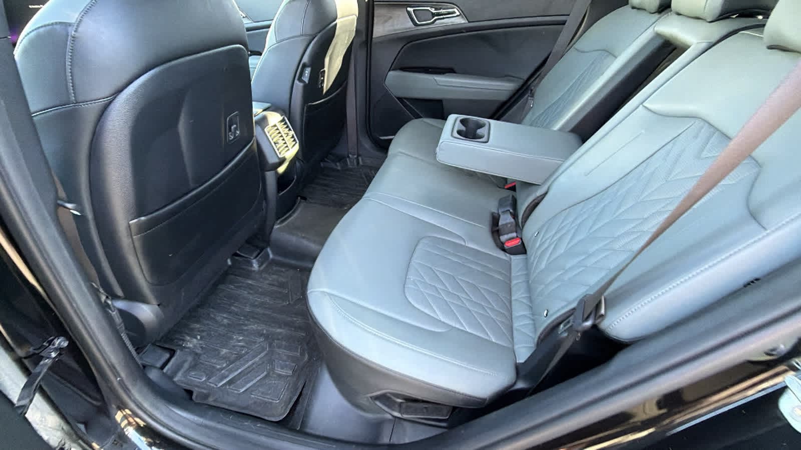 Thumbnail: 2023 Kia Sportage - 17