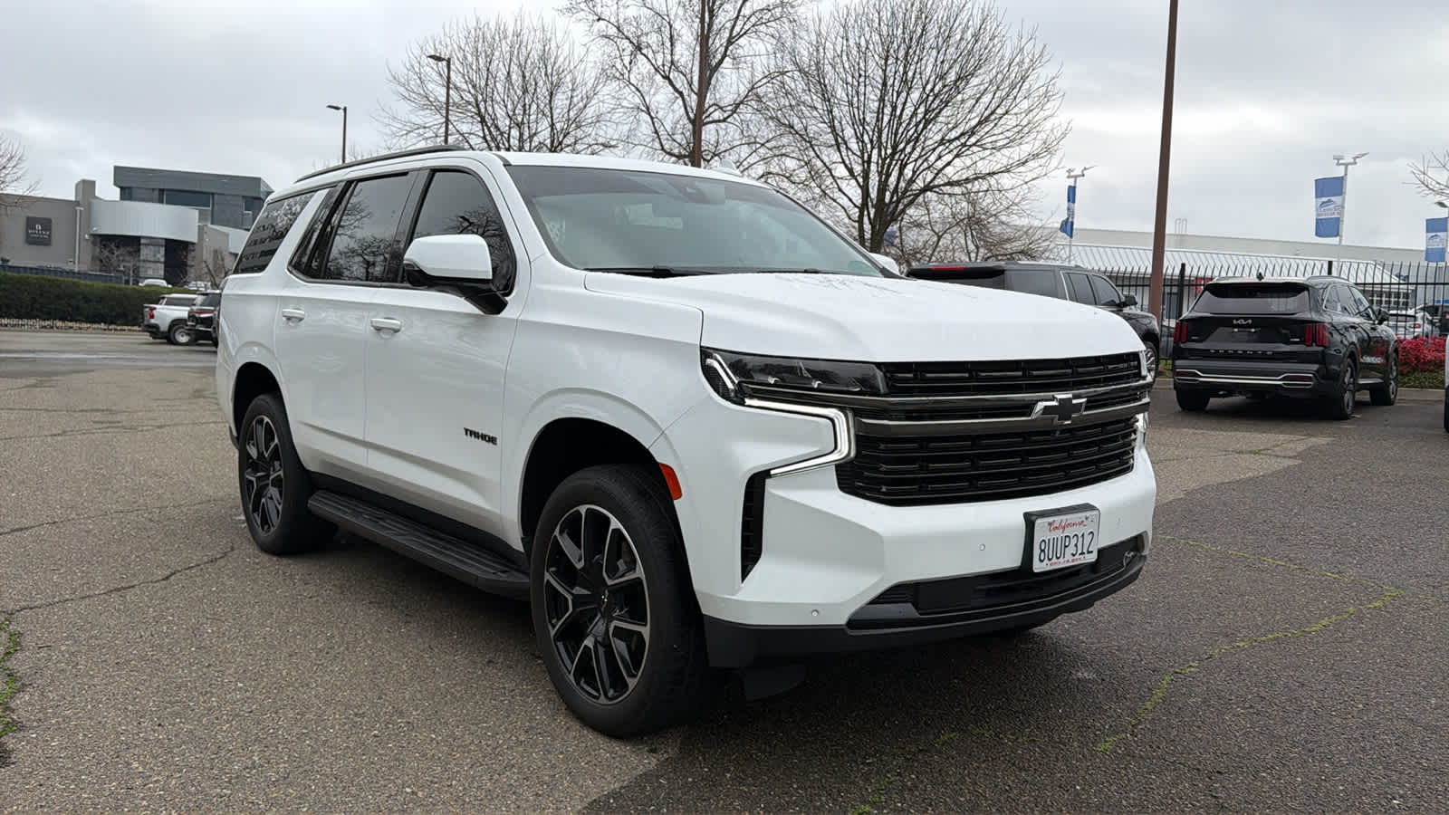 Thumbnail: 2021 Chevrolet Tahoe - 3