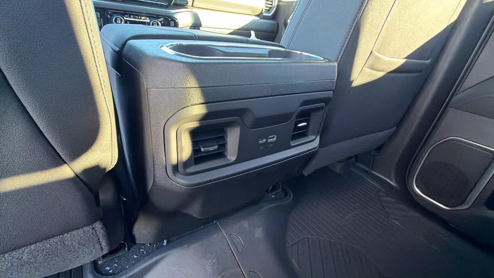 Thumbnail: 2026 Chevrolet Silverado 1500 - 25