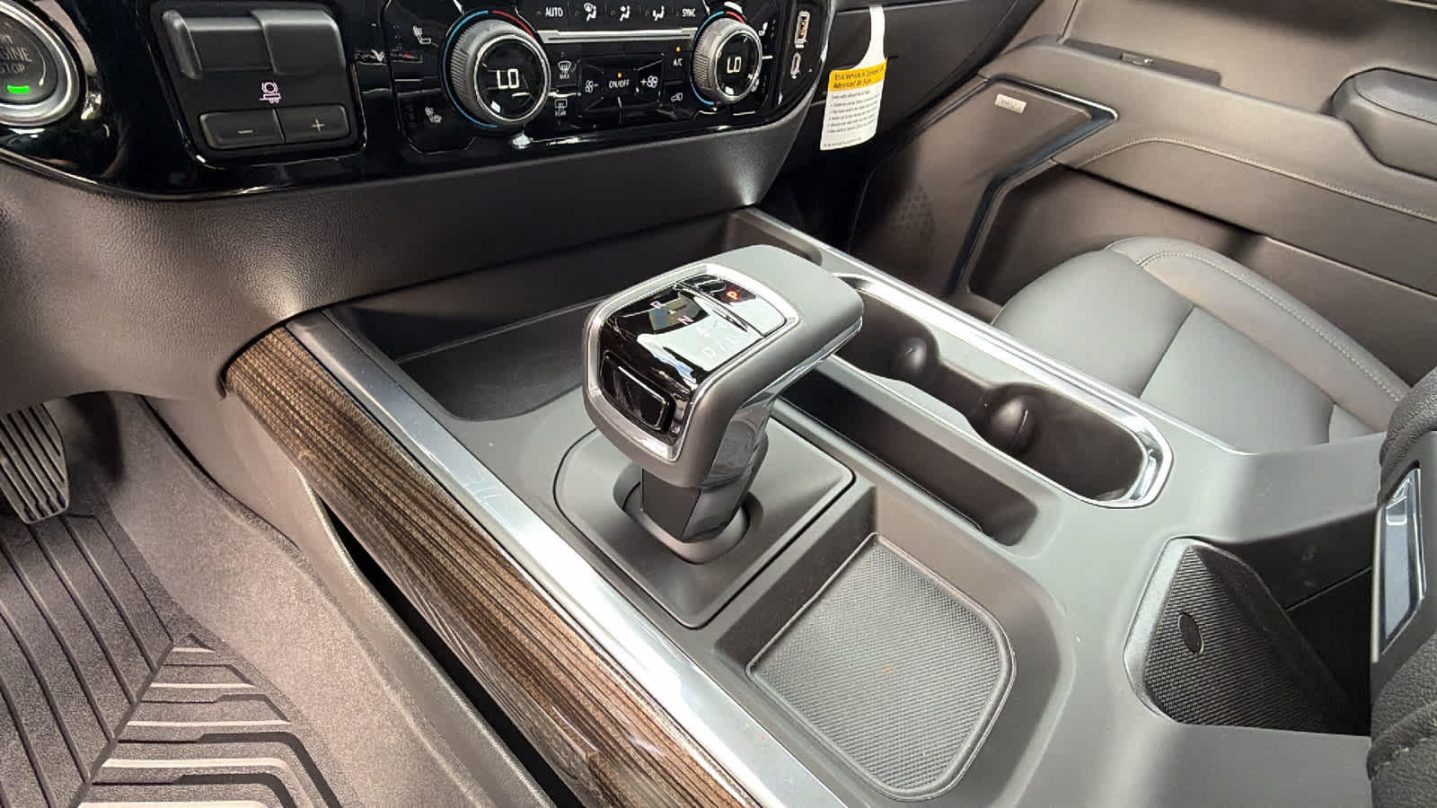 Thumbnail: 2026 Chevrolet Silverado 1500 - 13