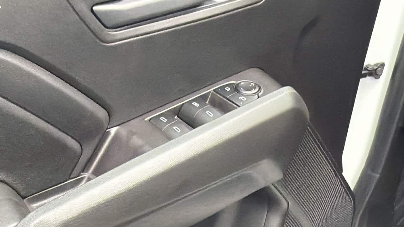 Thumbnail: 2026 Chevrolet Colorado - 22