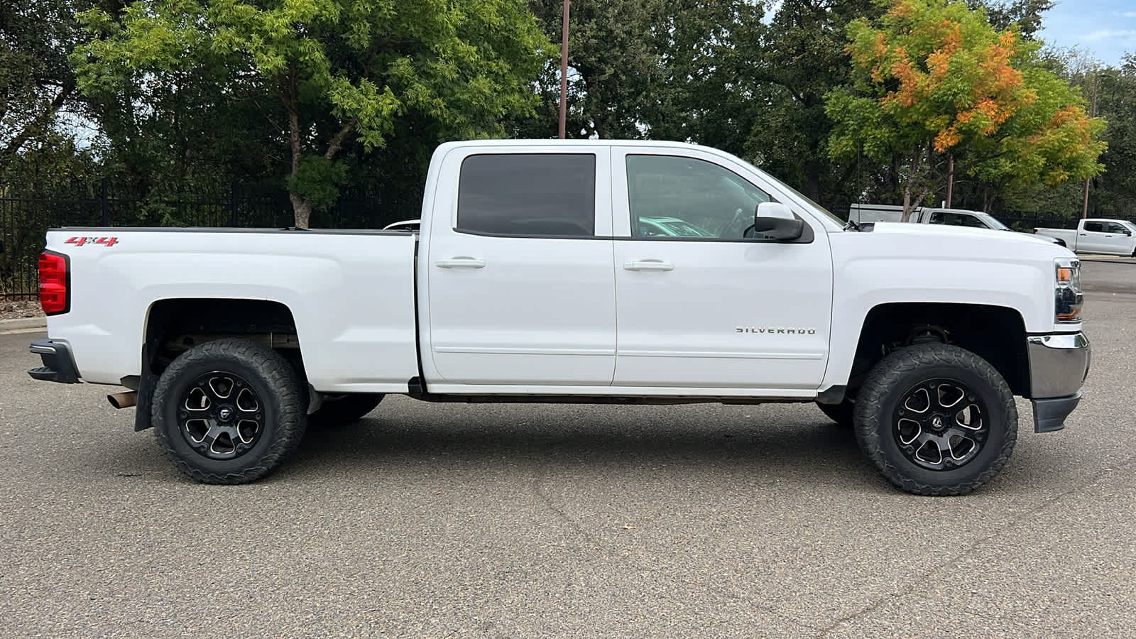 Thumbnail: 2018 Chevrolet Silverado 1500 - 4