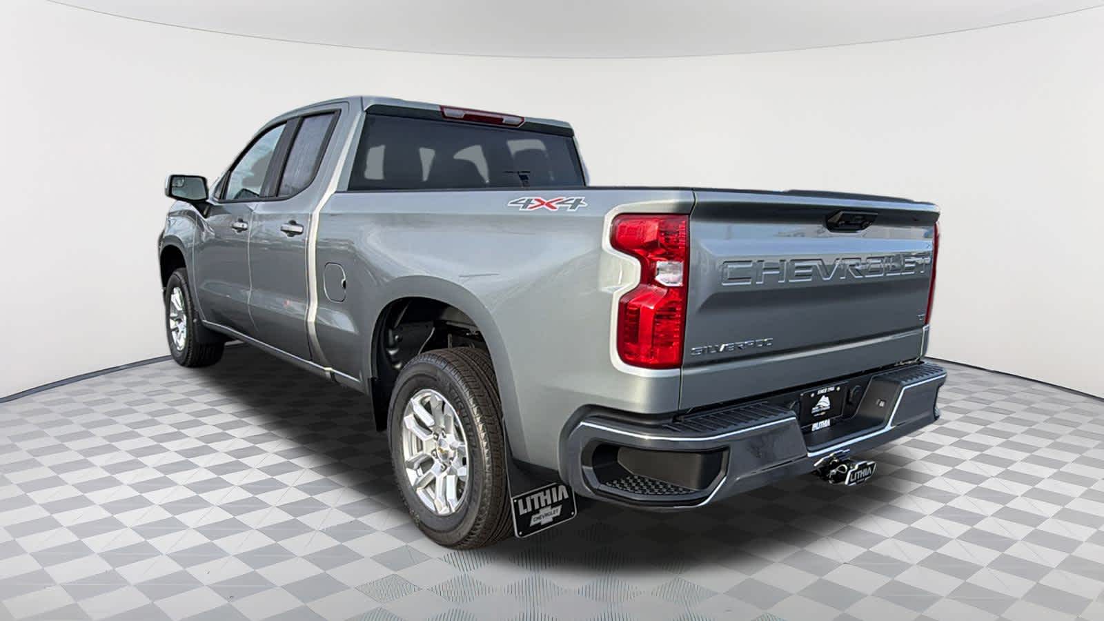Thumbnail: 2026 Chevrolet Silverado 1500 - 7