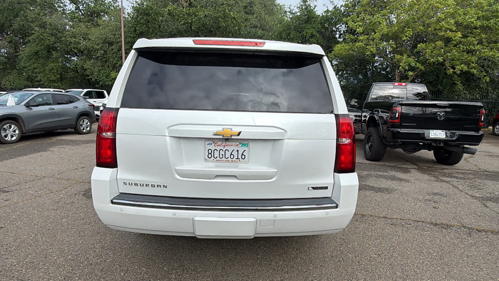 Thumbnail: 2017 Chevrolet Suburban - 6